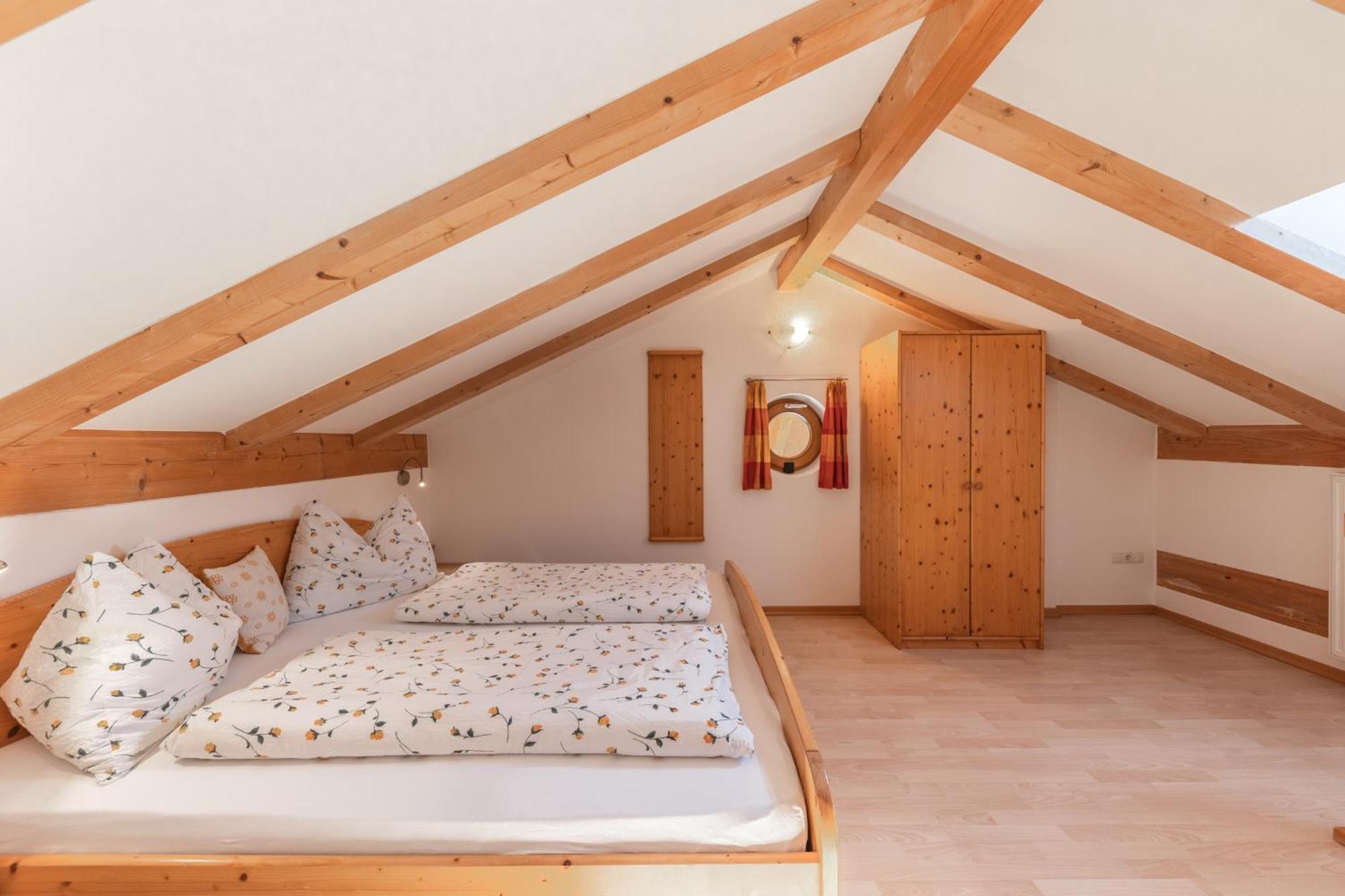 St. Josefhof Apartment Caldaro Ngoại thất bức ảnh